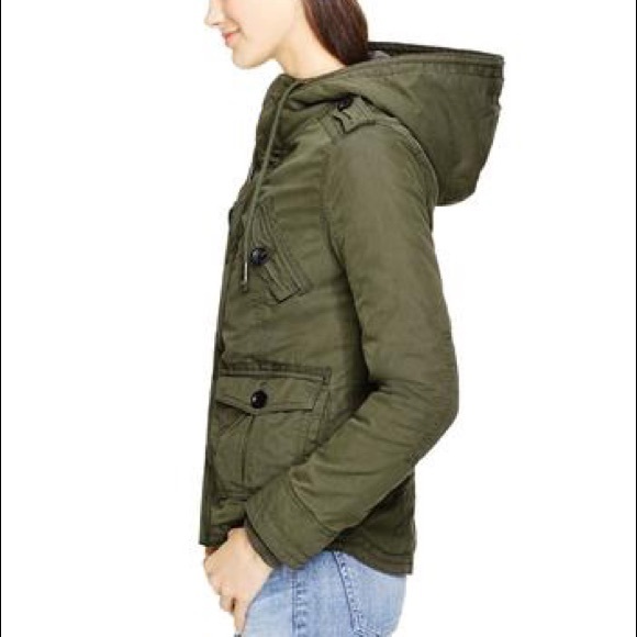 Sm TNA Aritzia Platoon Jacket WITH FUR LINING!!! - Picture 3 of 4